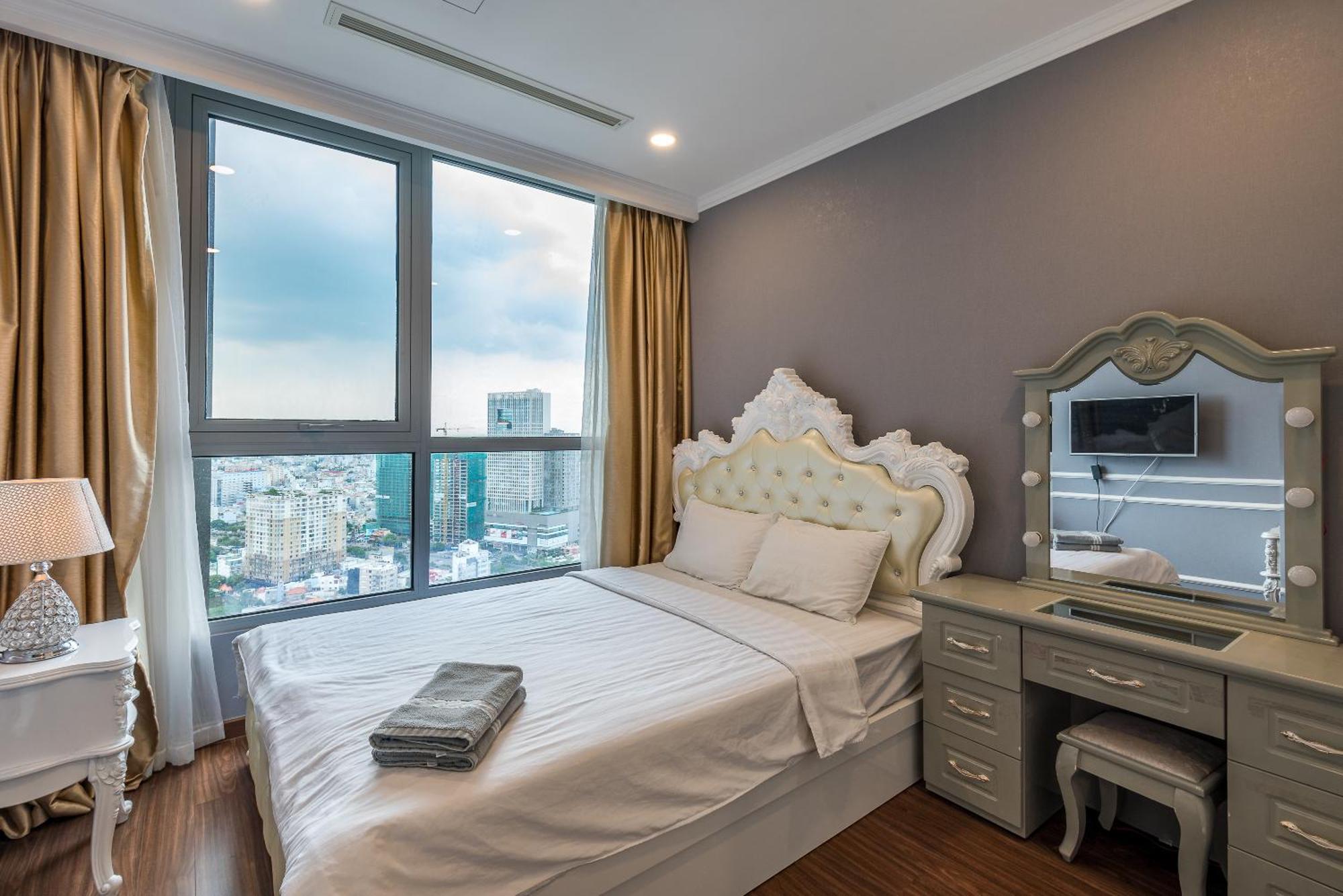 Vinhomes Luxury Art Condotel Ho Chi Minh City Exterior photo